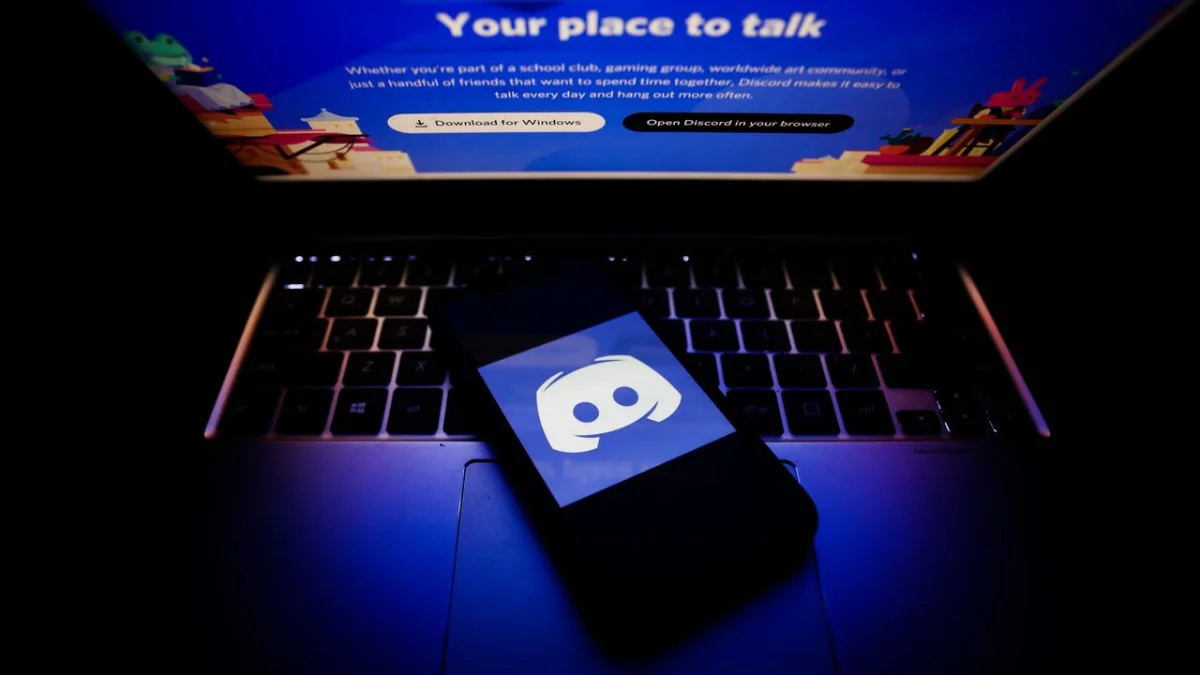 Discord deberá enfrentar desafíos legales por las nuevas leyes de verificación de edad en redes sociales.