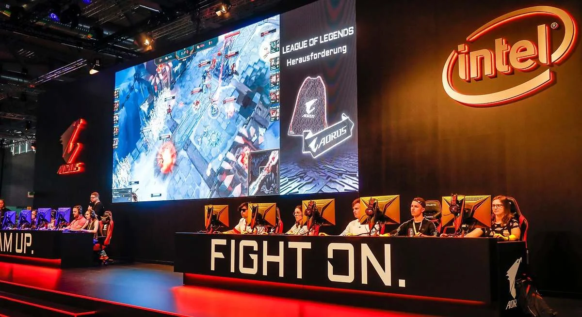 El impacto del patrocinio: Los 'eSports' dependen al 60% de la inversión externa