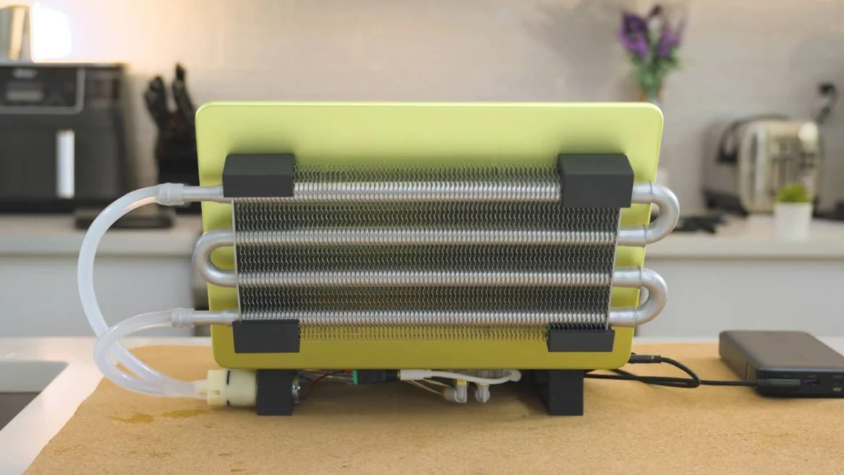 El sistema de refrigeración líquida que transforma el rendimiento del MacBook Neo