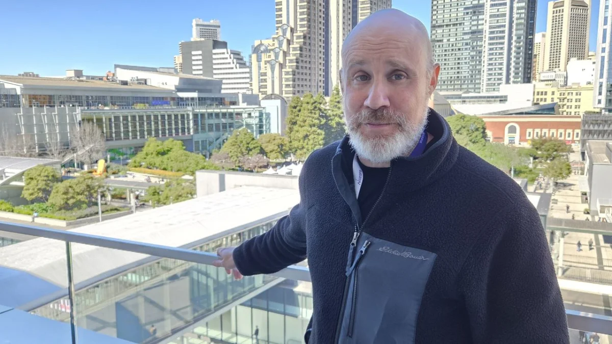 La dura realidad del compositor de Deus Ex: 50 solicitudes y solo una entrevista en un año