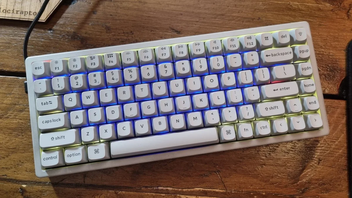 La increíble experiencia de usar el teclado concreto de Keychron que sorprende a los gamers