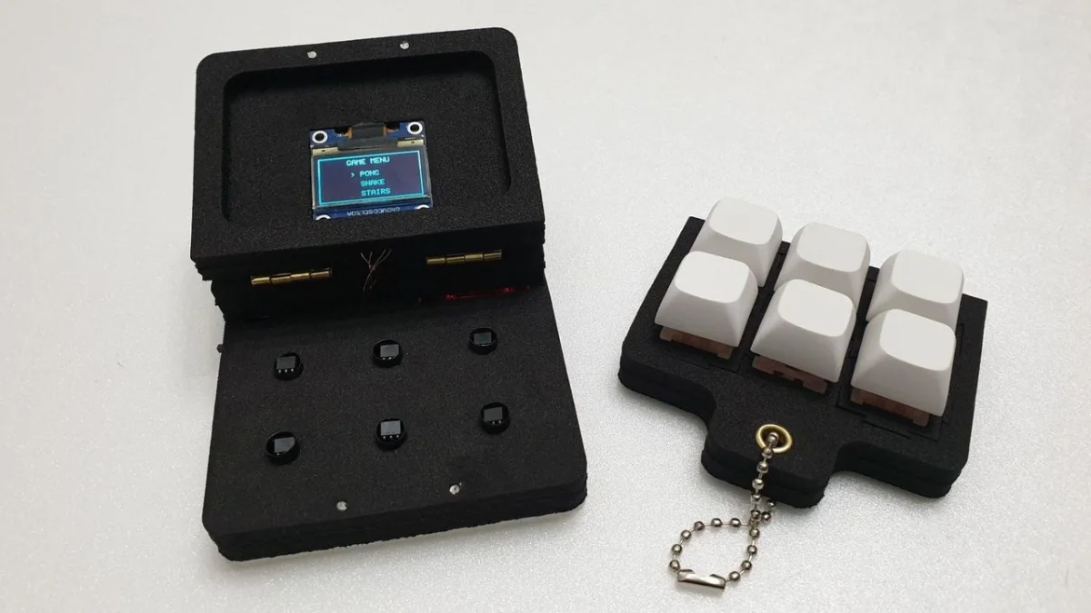 La innovadora consola de juegos de Arduino transforma un clicker de fidget en diversión interactiva