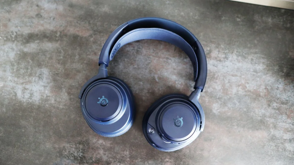 La revisión del SteelSeries Arctis Nova Pro Omni redefine la experiencia de juego.
