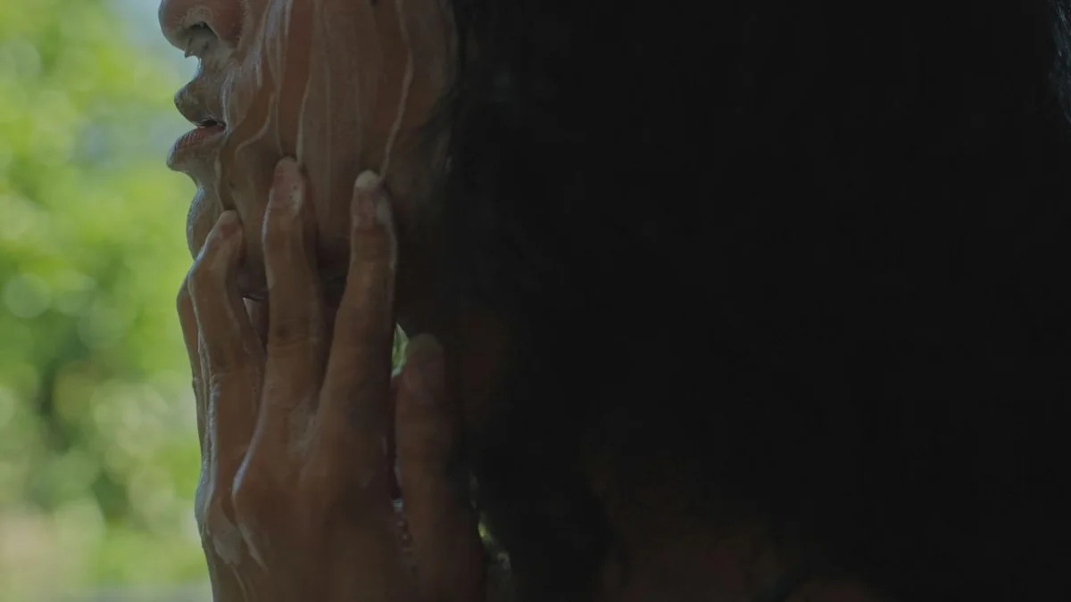 La vuelta del FMV en el nuevo juego de 1000xResist tras una crisis creativa